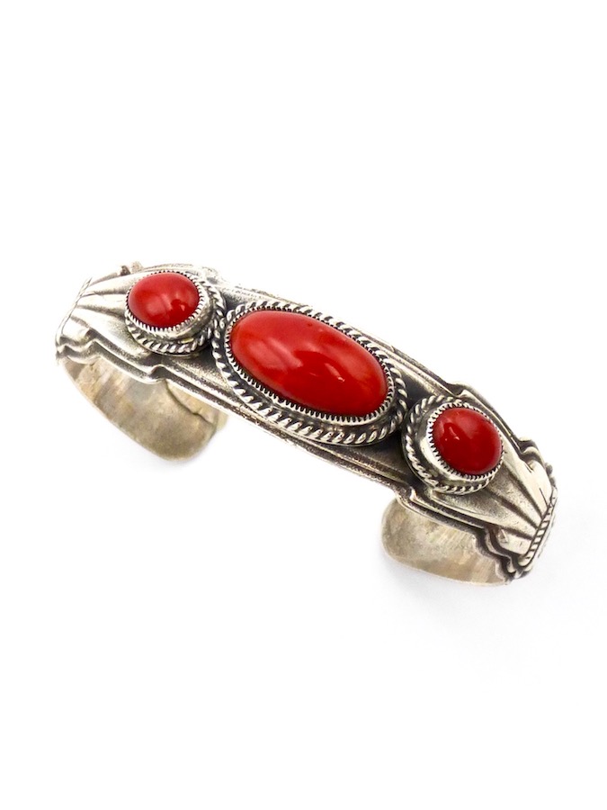 red-coral-oval-cast-cuff
